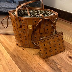 Mcm small reversible Liz bag